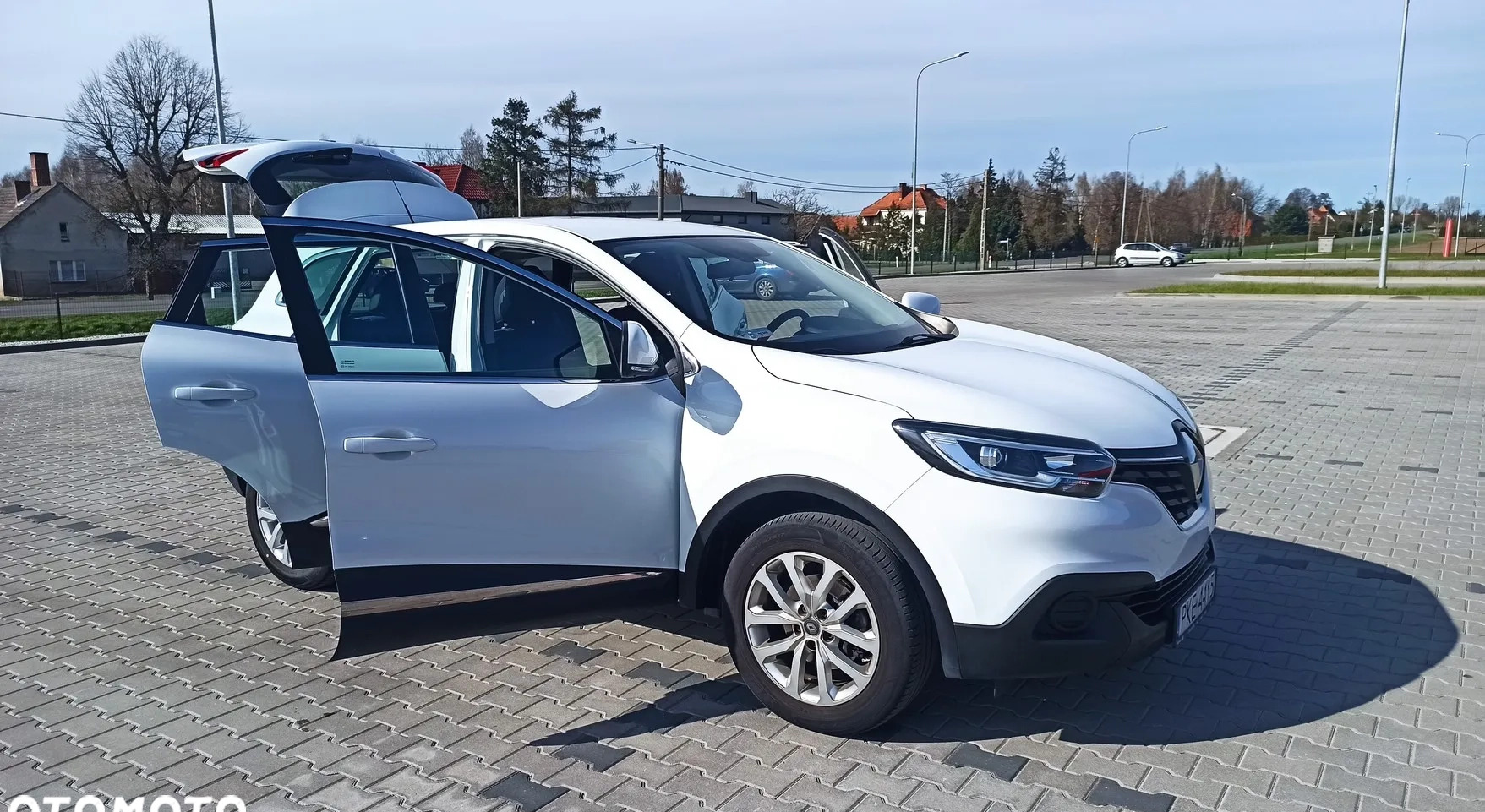 Renault Kadjar cena 48900 przebieg: 77900, rok produkcji 2016 z Kępno małe 596